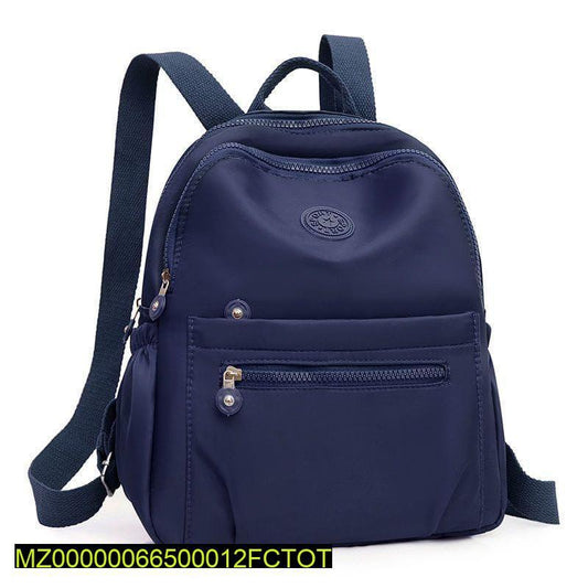 Plane front zipper casual backpack